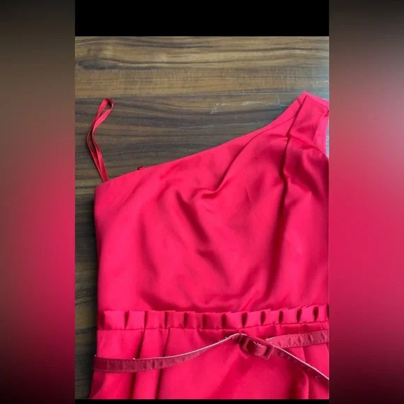 Very beautiful and stylish dress from Monoukian. - Picture 6 of 12